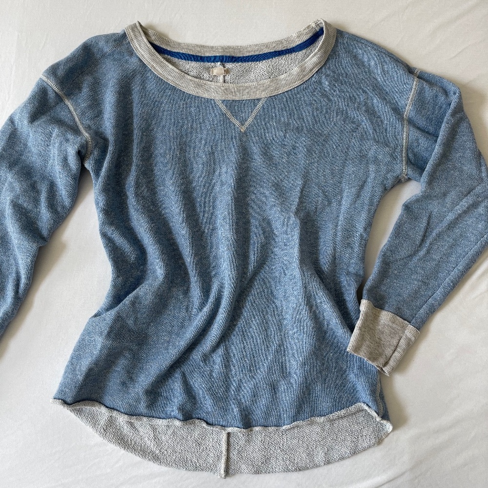 Light Blue Knit/Towel Aerie Crewneck